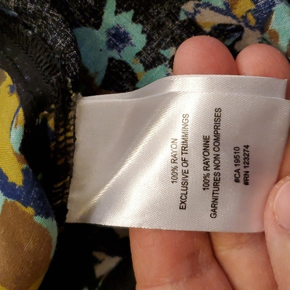 Lolë Top Black Multicolor Floral Print M - Picture 5 of 8